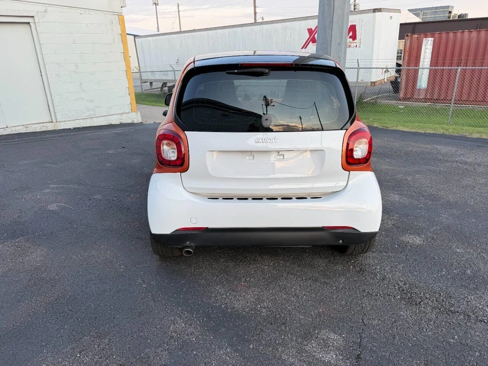 2016 Smart Fortwo 3rd Gen - Image 21 of 31