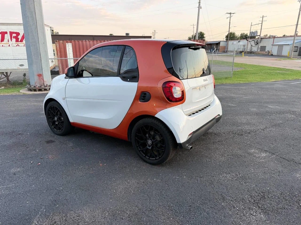 2016 Smart Fortwo 3rd Gen - Image 19 of 31