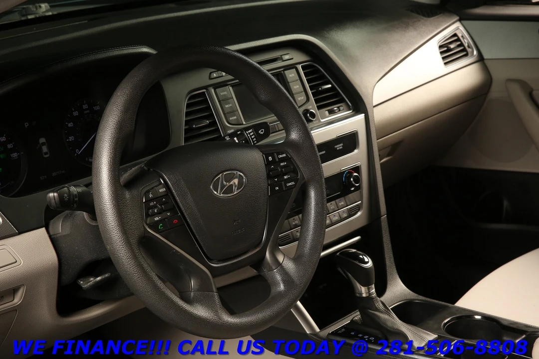 2016 Hyundai Sonata - Image 11 of 21