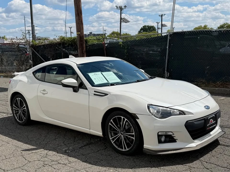 2016 Subaru BRZ 1st Gen - Image 2 of 20
