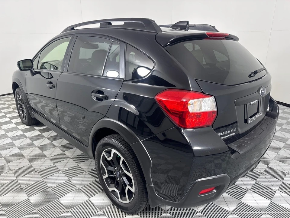 2016 Subaru Crosstrek 1st Gen - Image 8 of 12