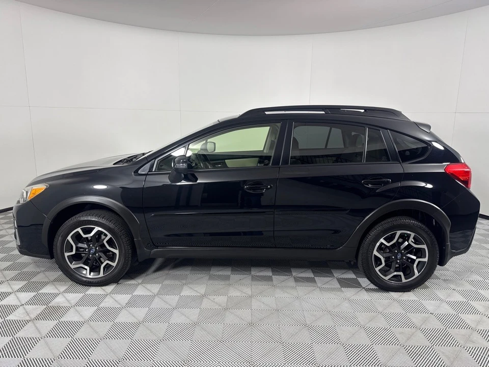 2016 Subaru Crosstrek 1st Gen - Image 9 of 12