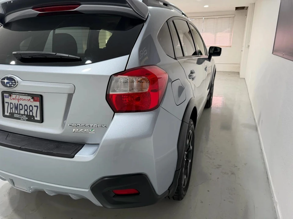 2016 Subaru Crosstrek 1st Gen - Image 5 of 17