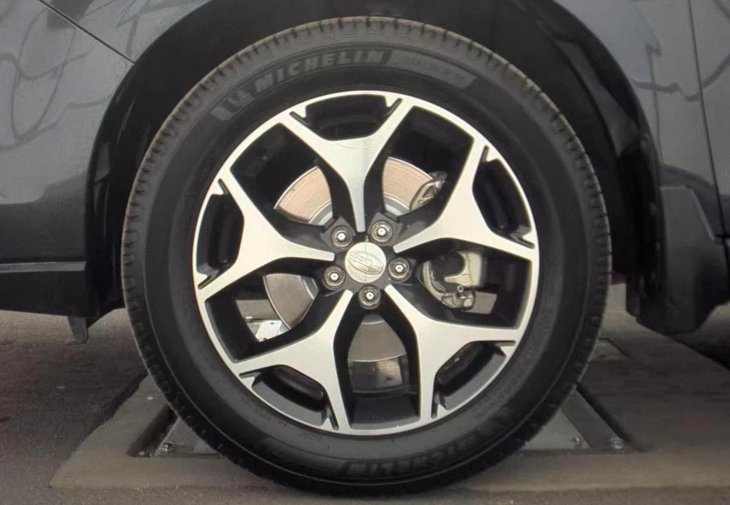 2016 Subaru Forester 4th Gen - Image 9 of 17