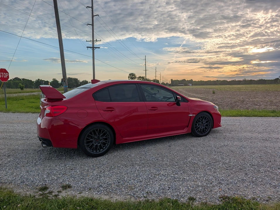 2016 Subaru Impreza WRX STi 4th Gen - Image 25 of 31