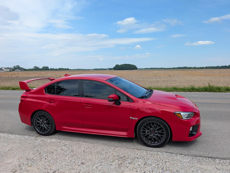 2016 Subaru Impreza WRX STi 4th Gen - Image 28 of 31