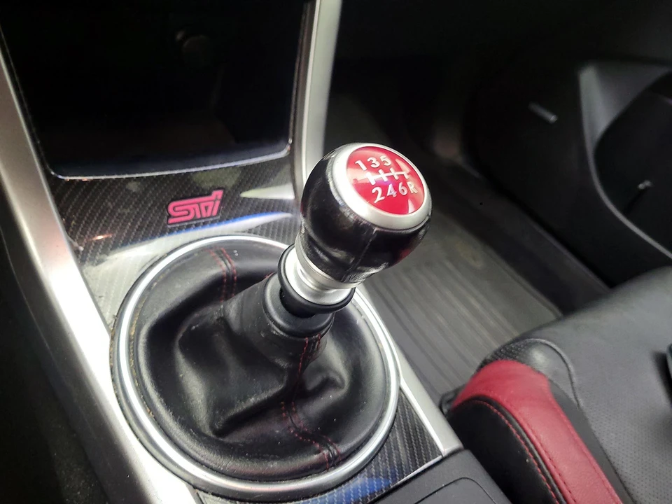 2016 Subaru Impreza WRX STi 4th Gen - Image 18 of 27