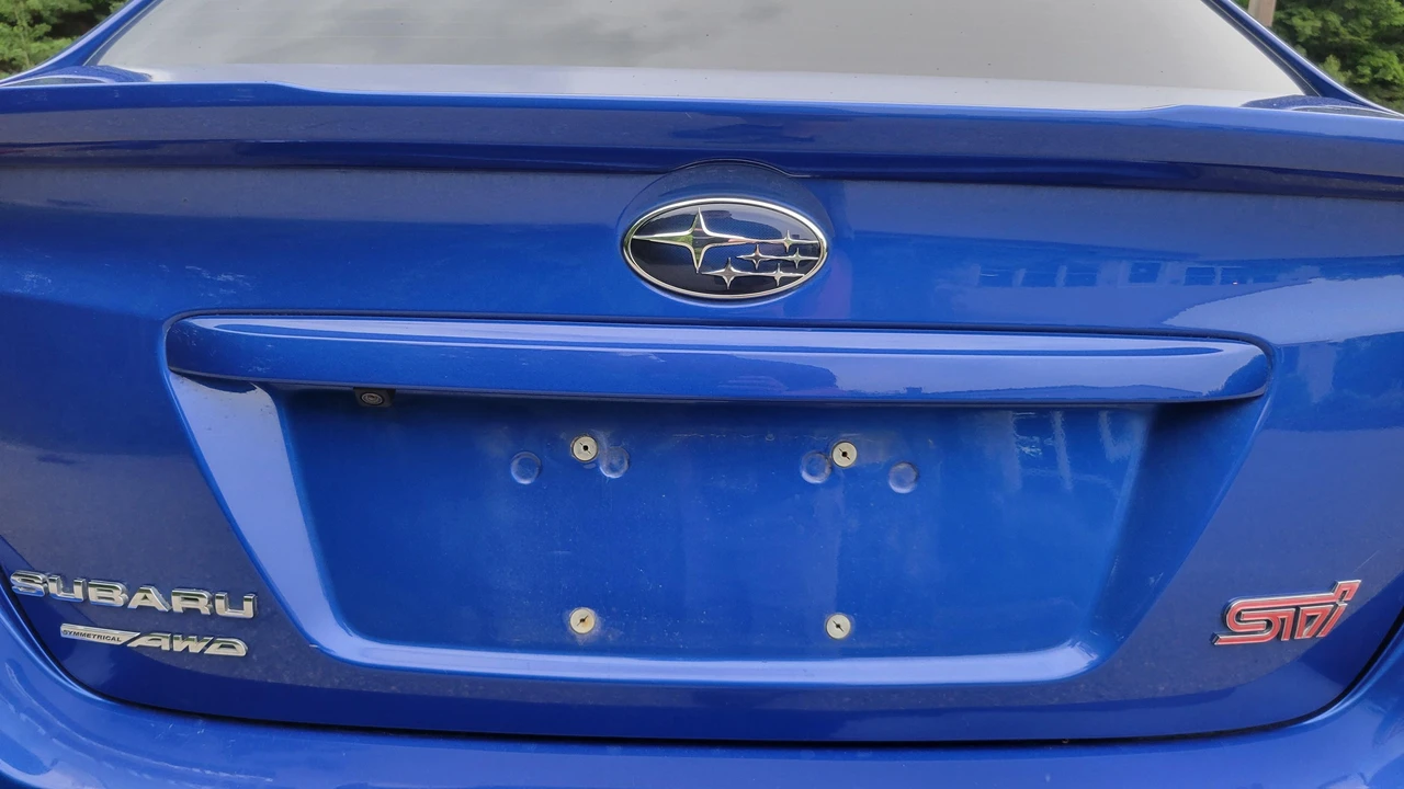 2016 Subaru Impreza WRX STi 4th Gen - Image 27 of 31