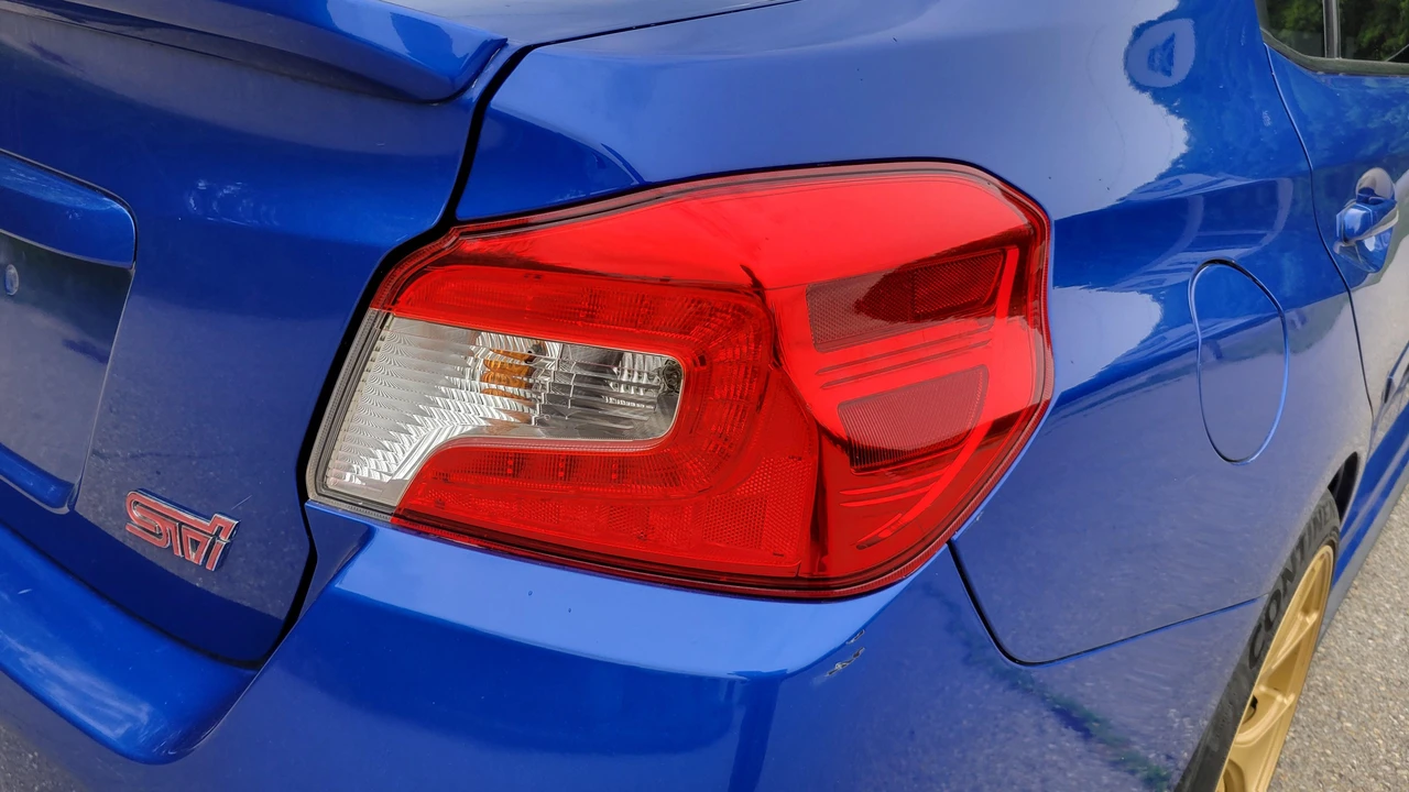 2016 Subaru Impreza WRX STi 4th Gen - Image 29 of 31