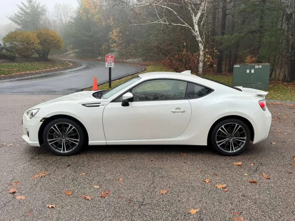 2016 Subaru BRZ 1st Gen - Image 5 of 12