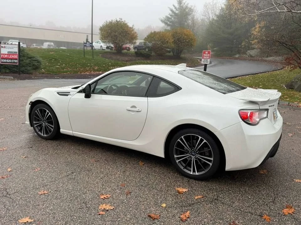 2016 Subaru BRZ 1st Gen - Image 2 of 12