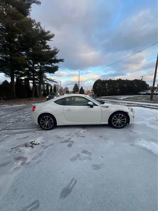 2016 Subaru BRZ 1st Gen - Image 6 of 10