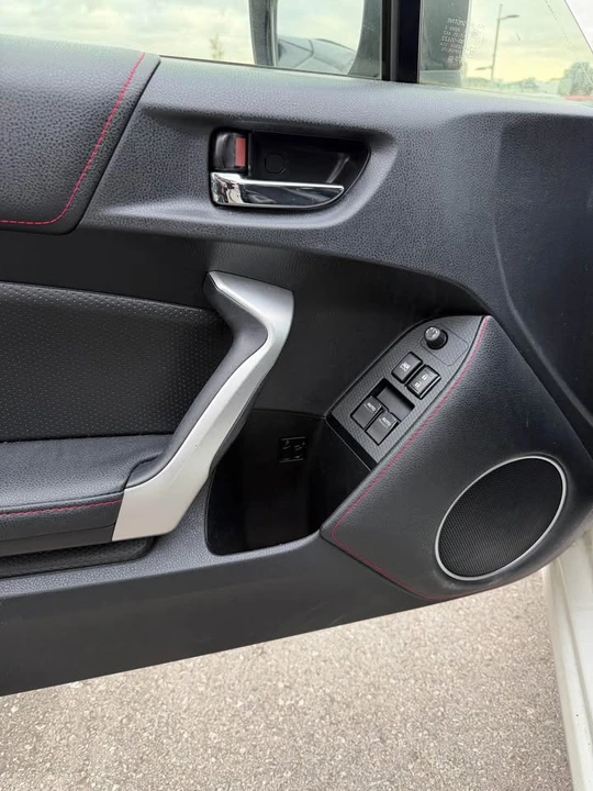 2016 Subaru BRZ 1st Gen - Image 4 of 8