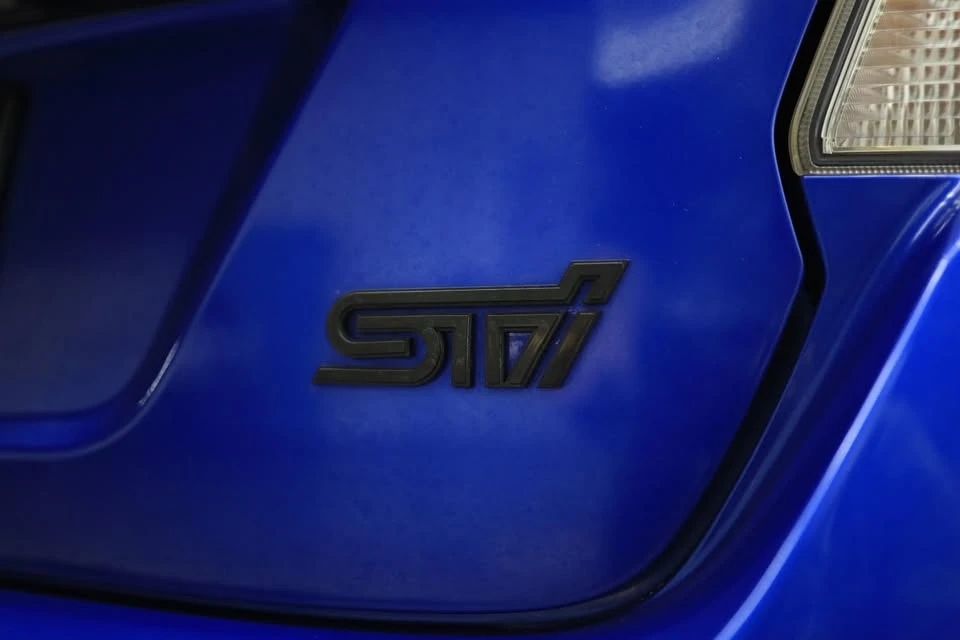 2016 Subaru Impreza WRX STi 4th Gen - Image 11 of 20