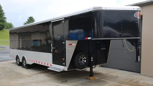 2016 Sundowner 26' Enclosed Trailer