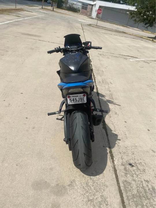 2016 Suzuki GSX - Image 4 of 4