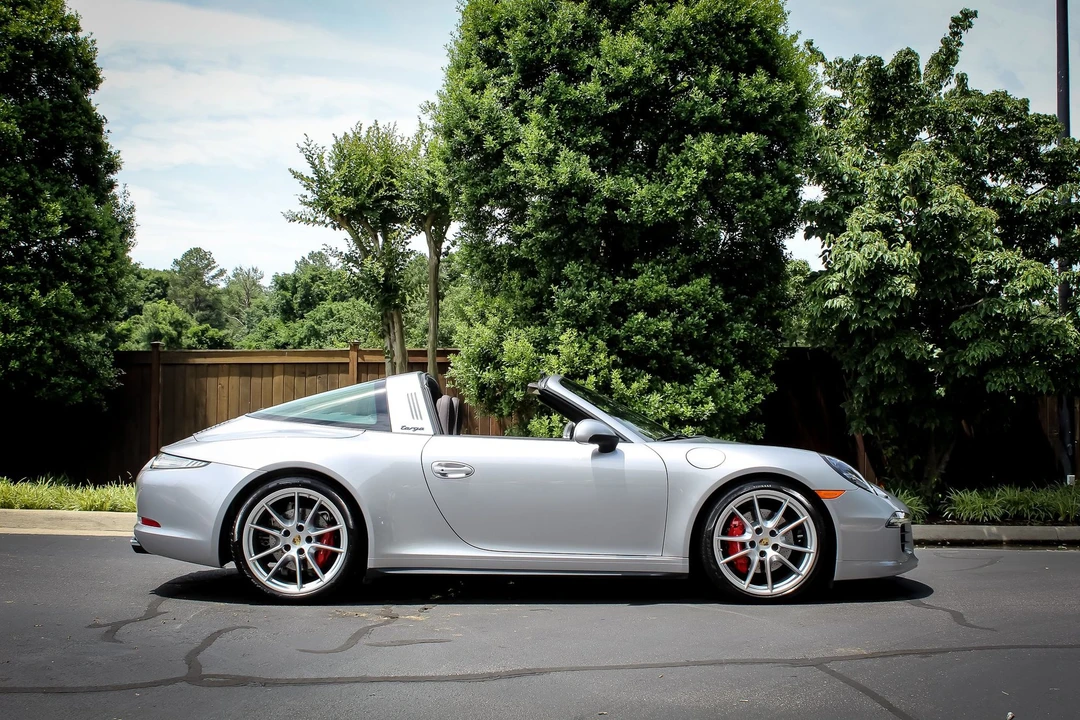 2016 Porsche 991 Targa 4 GTS - Image 7 of 23
