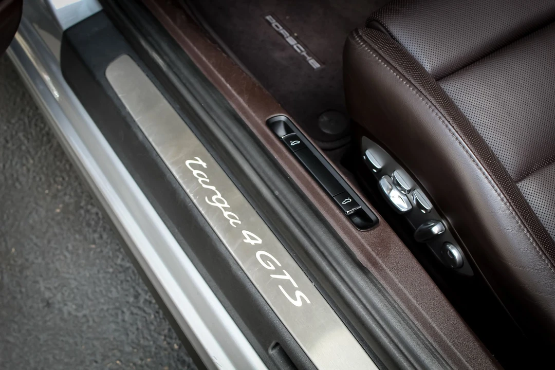 2016 Porsche 991 Targa 4 GTS - Image 13 of 23