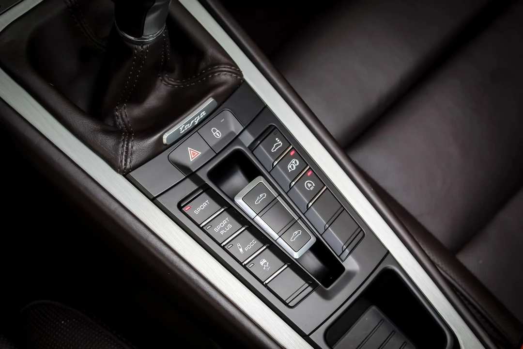 2016 Porsche 991 Targa 4 GTS - Image 14 of 23