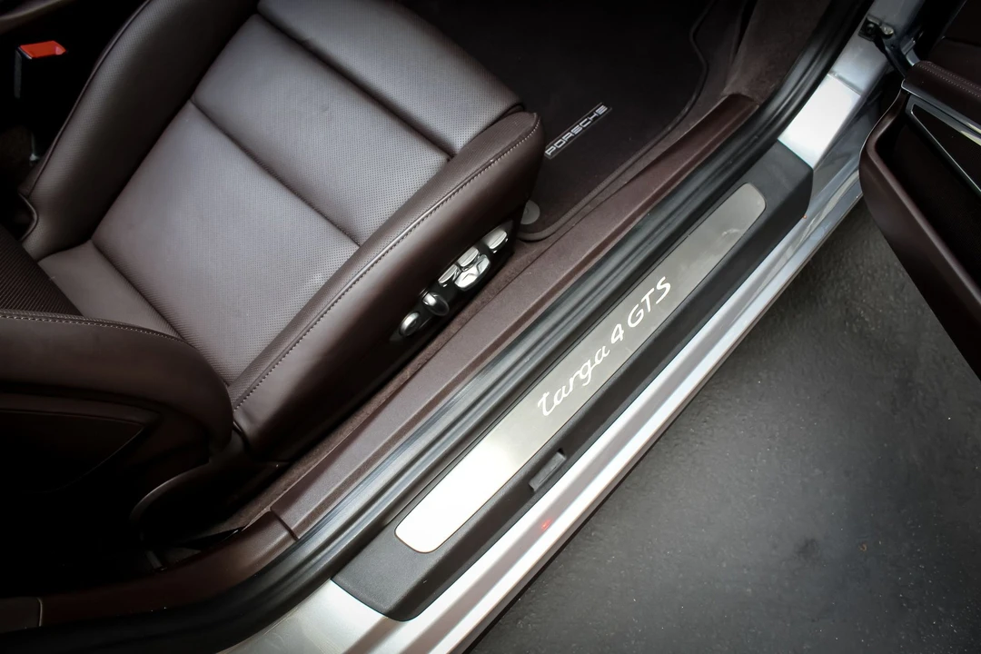 2016 Porsche 991 Targa 4 GTS - Image 19 of 23