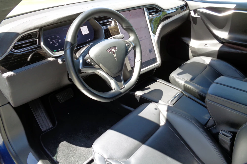 2016 Tesla Model S - Image 3 of 5