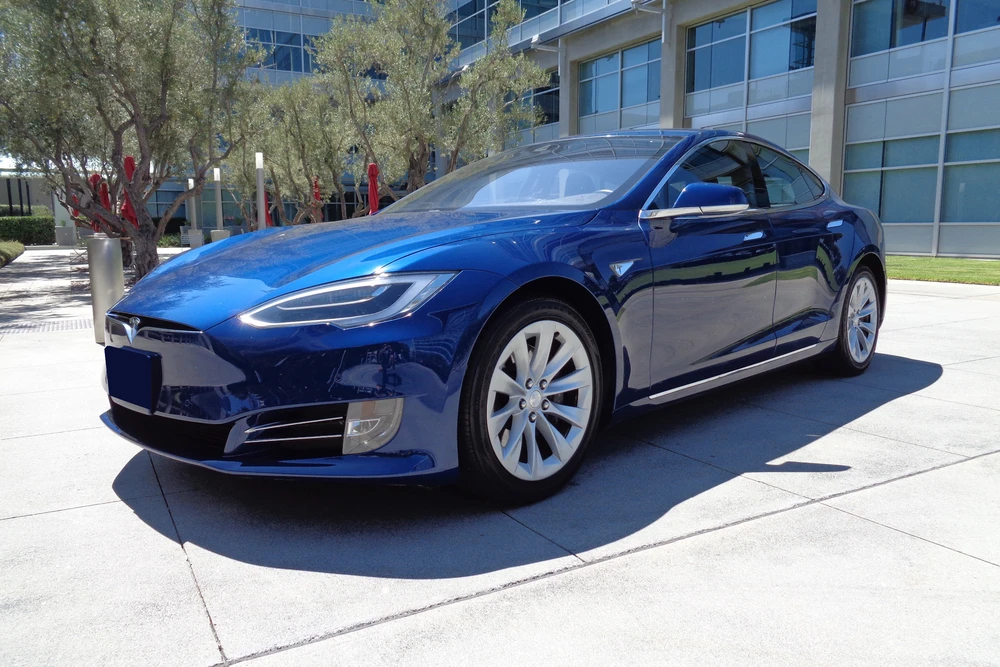 2016 Tesla Model S - Image 5 of 5