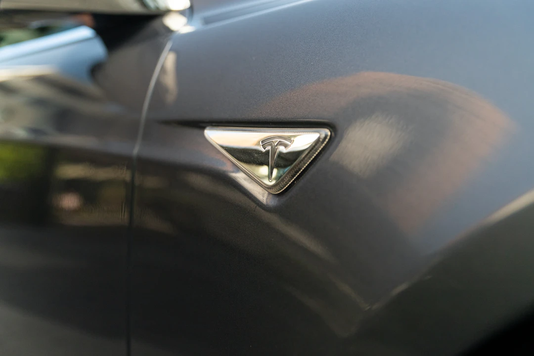 2016 Tesla Model S - Image 20 of 31