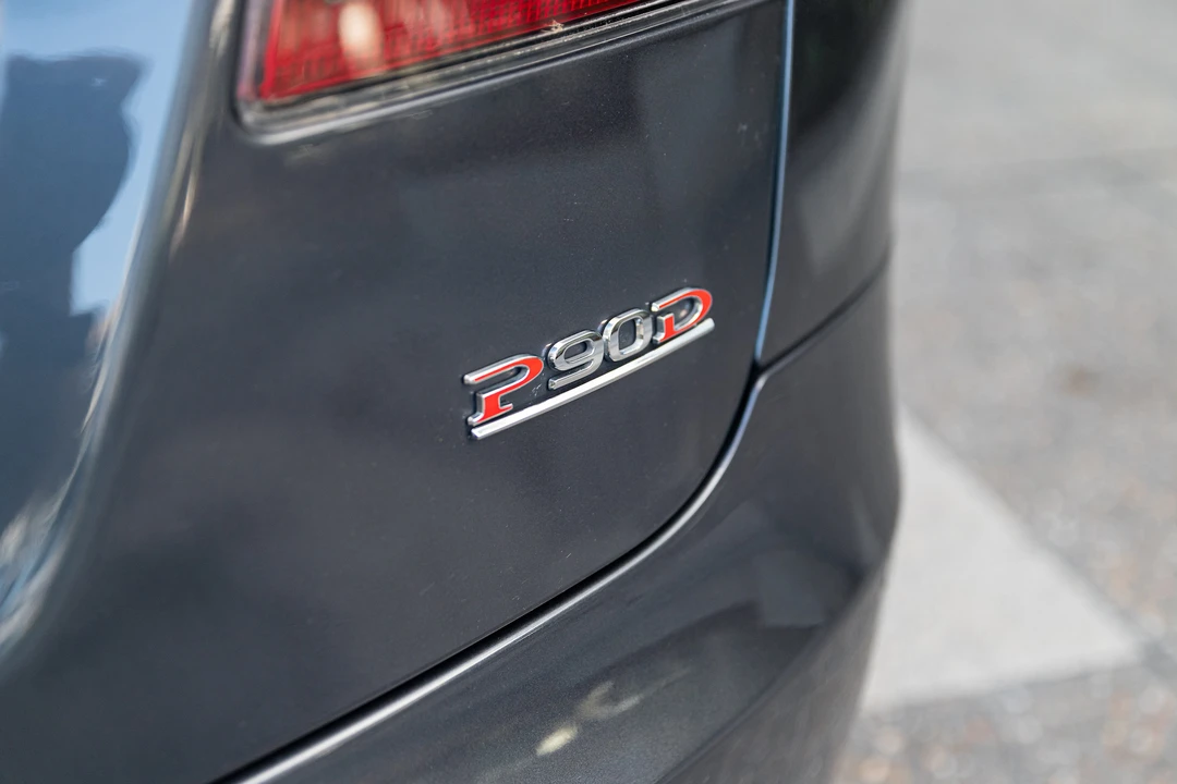 2016 Tesla Model S - Image 26 of 31