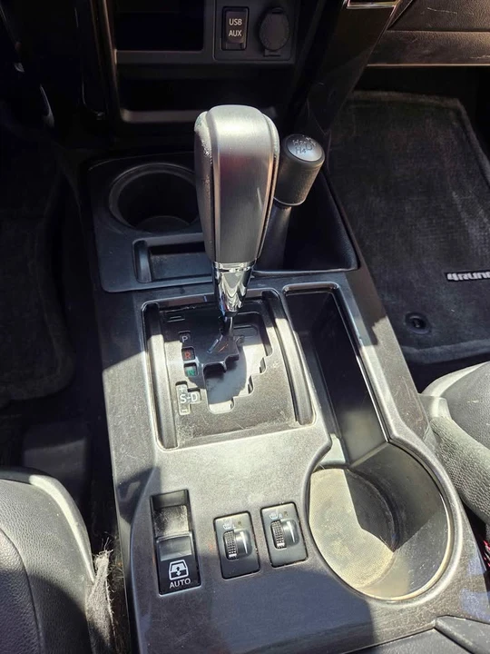2016 Toyota 4Runner 5th Gen - Image 10 of 11