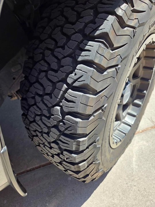 2016 Toyota 4Runner 5th Gen - Image 5 of 11
