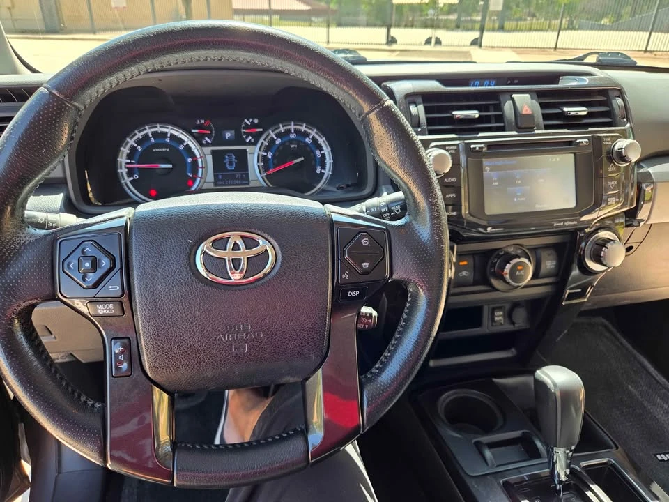 2016 Toyota 4Runner 5th Gen - Image 9 of 11