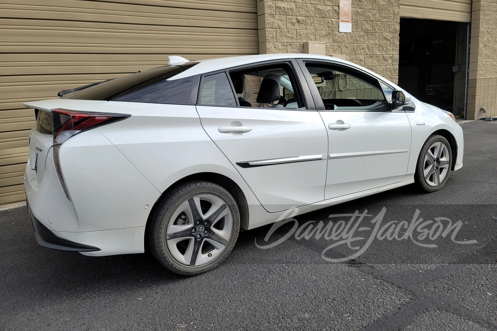 2016 Toyota Prius 4th Gen - Image 4 of 5
