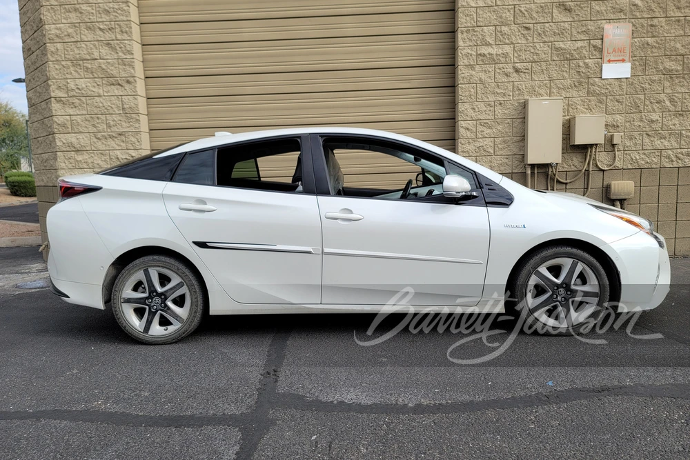 2016 Toyota Prius 4th Gen - Image 5 of 5