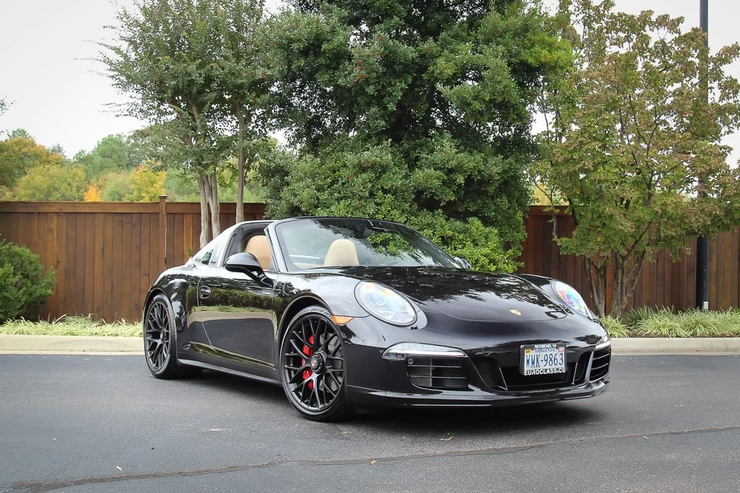 2016 Porsche 991 Targa 4 GTS - Image 2 of 23