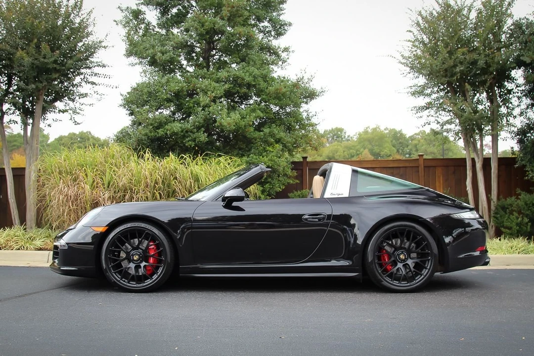2016 Porsche 991 Targa 4 GTS - Image 6 of 23