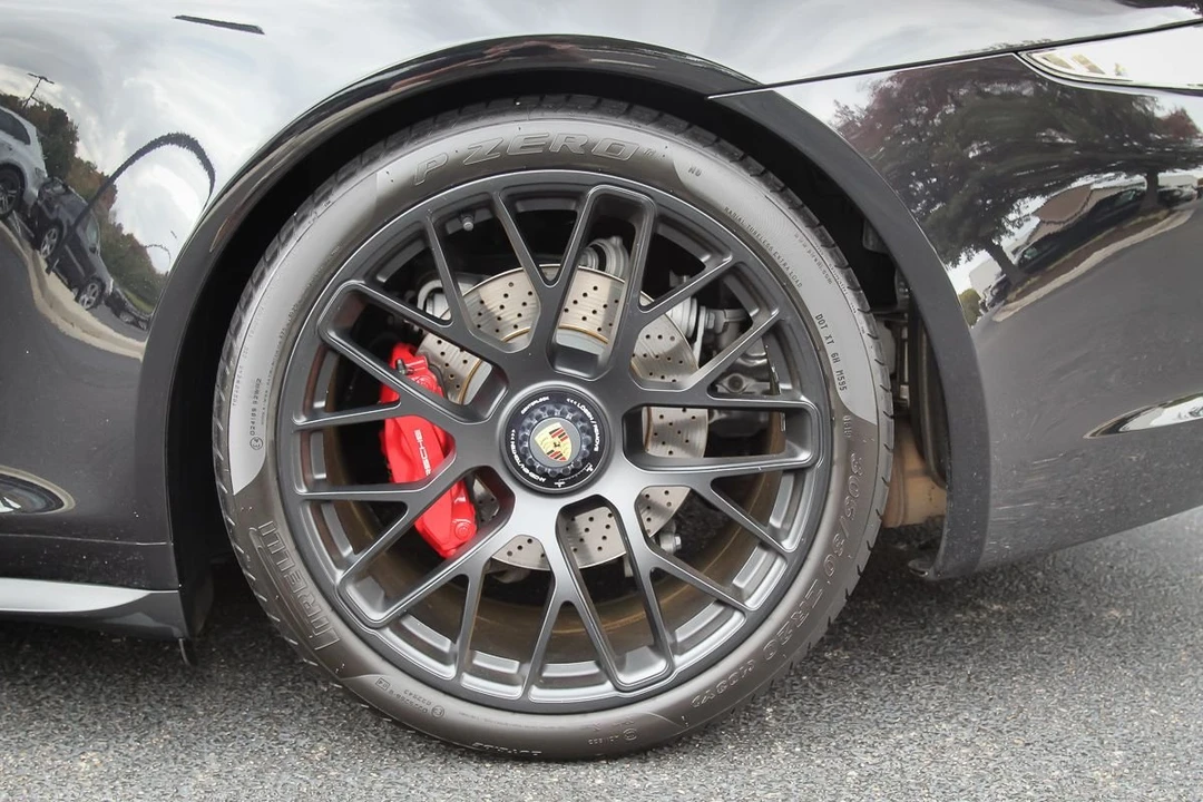 2016 Porsche 991 Targa 4 GTS - Image 9 of 23