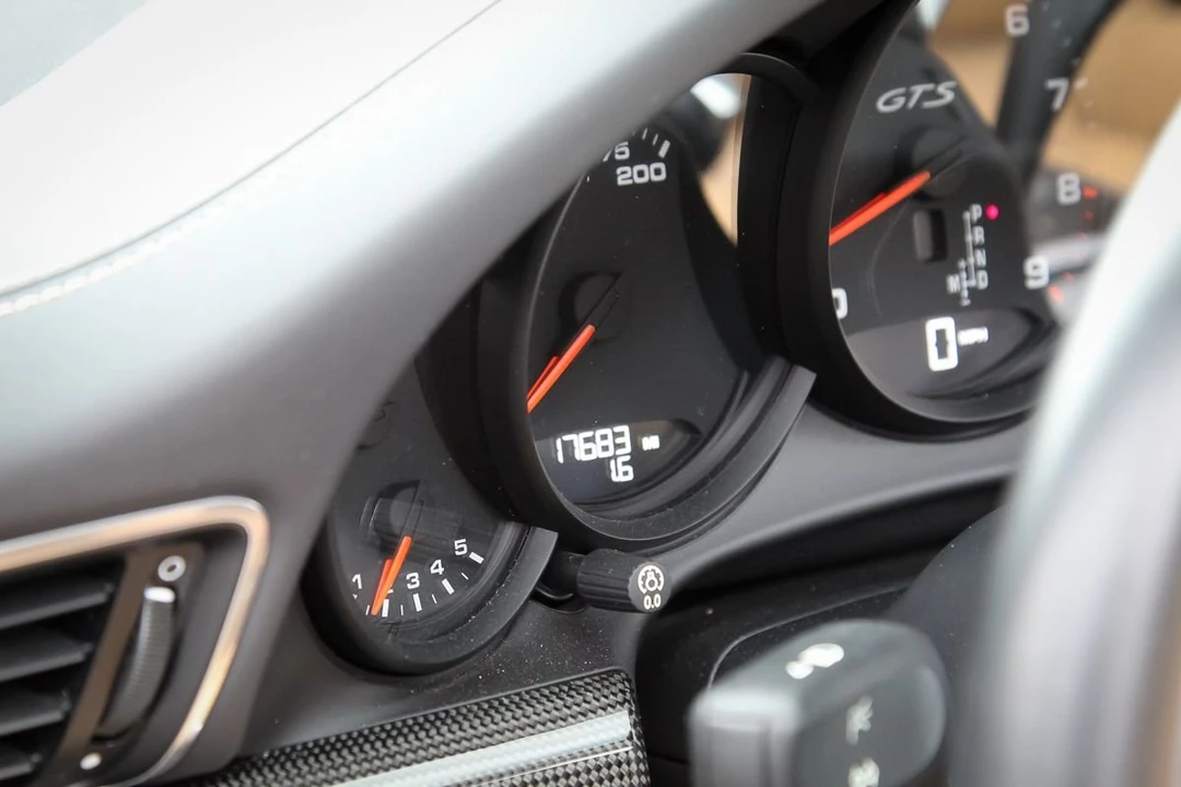 2016 Porsche 991 Targa 4 GTS - Image 13 of 23