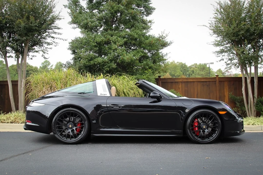 2016 Porsche 991 Targa 4 GTS - Image 7 of 23