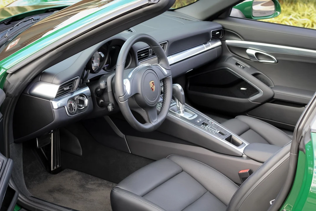 2016 Porsche 991 Targa 4 & 4S - Image 6 of 15