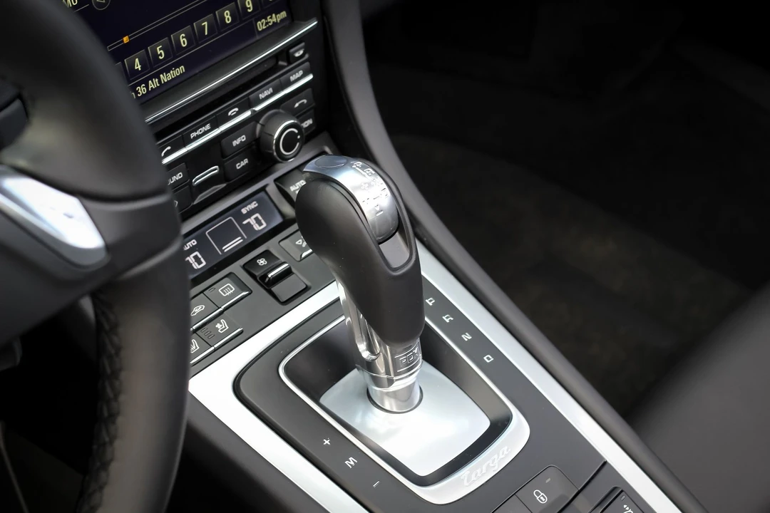 2016 Porsche 991 Targa 4 & 4S - Image 10 of 15
