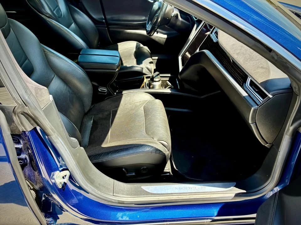 2016 Tesla Model S - Image 14 of 19