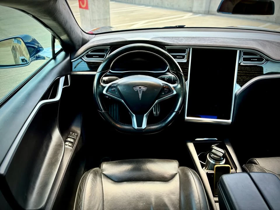 2016 Tesla Model S - Image 16 of 19