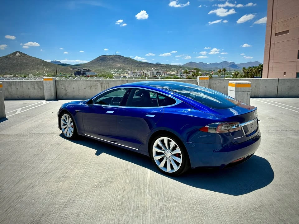 2016 Tesla Model S - Image 5 of 19