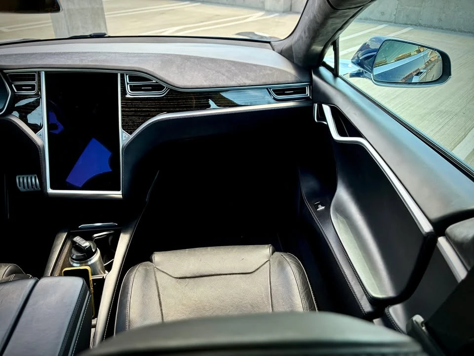 2016 Tesla Model S - Image 15 of 19