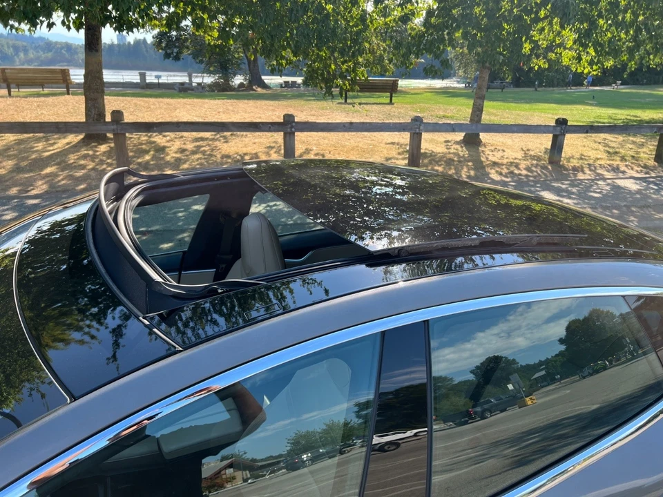 2016 Tesla Model S - Image 21 of 21
