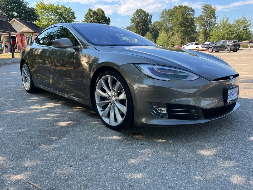 2016 Tesla Model S - Image 2 of 21