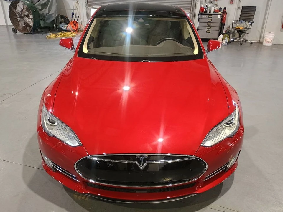2016 Tesla Model S - Image 10 of 12