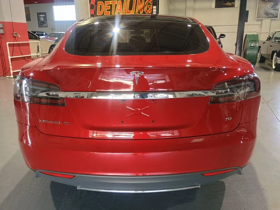 2016 Tesla Model S - Image 4 of 12