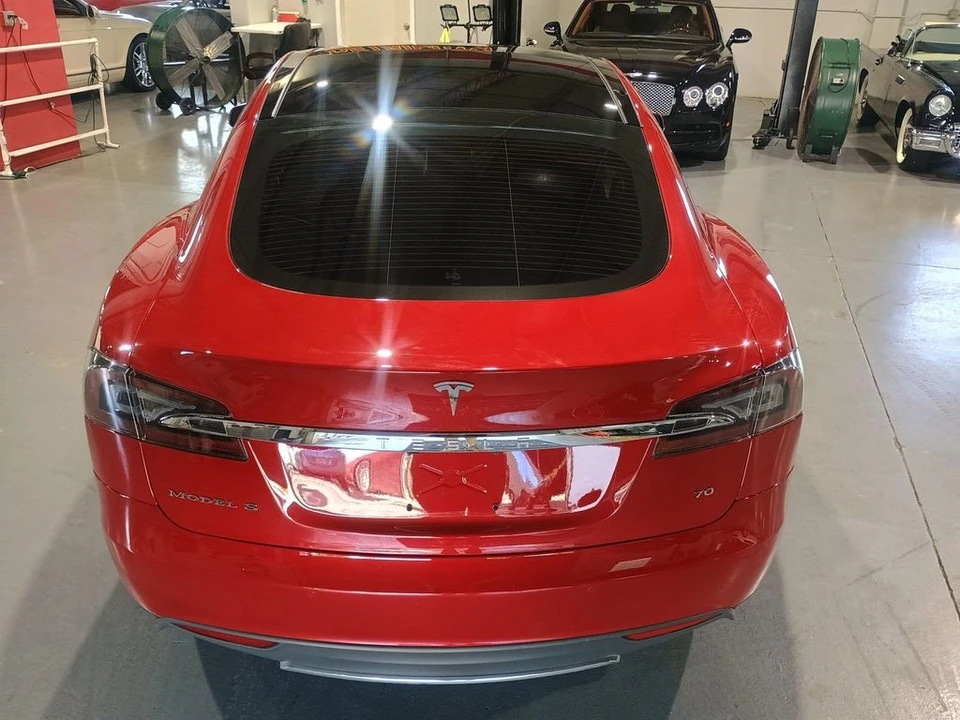 2016 Tesla Model S - Image 5 of 12