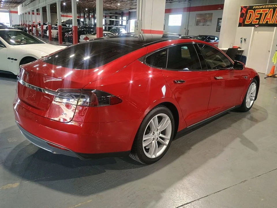 2016 Tesla Model S - Image 6 of 12